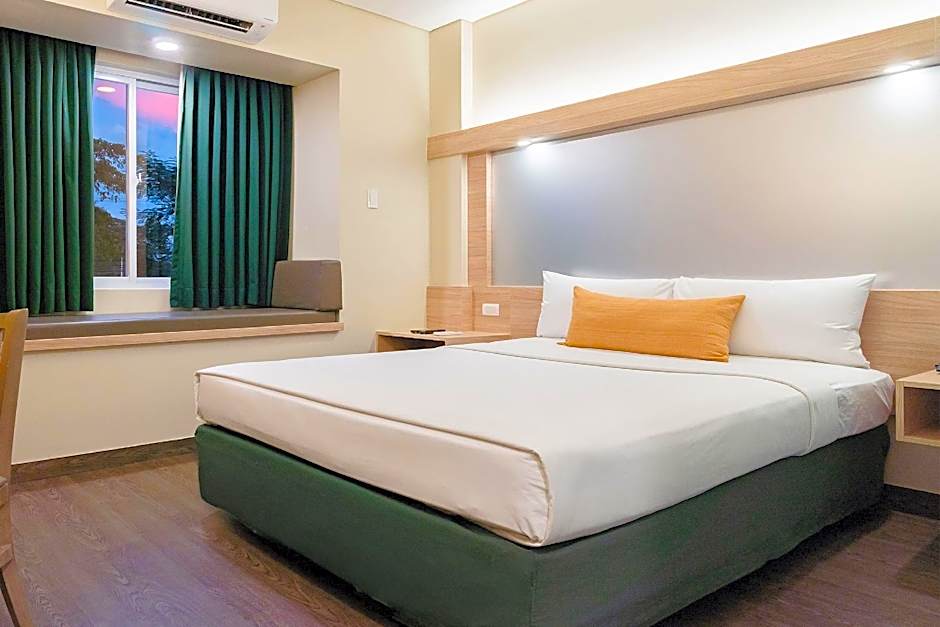 Microtel by Wyndham Tarlac
