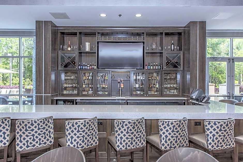 DoubleTree by Hilton North Charleston - Convention Center