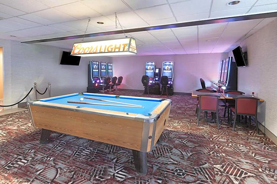 Baymont by Wyndham Jamestown Conference Center & Water Park