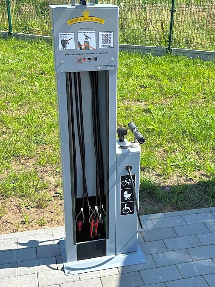 Hotel i Apartamenty Gorzelanny Dźwirzyno