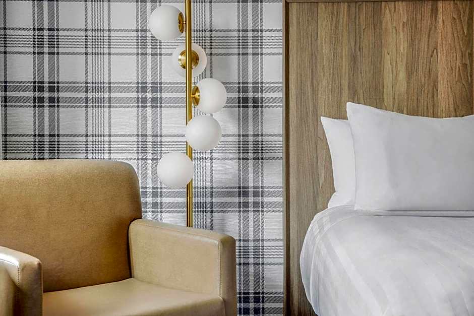 Travelodge by Wyndham Niagara Falls at the Falls