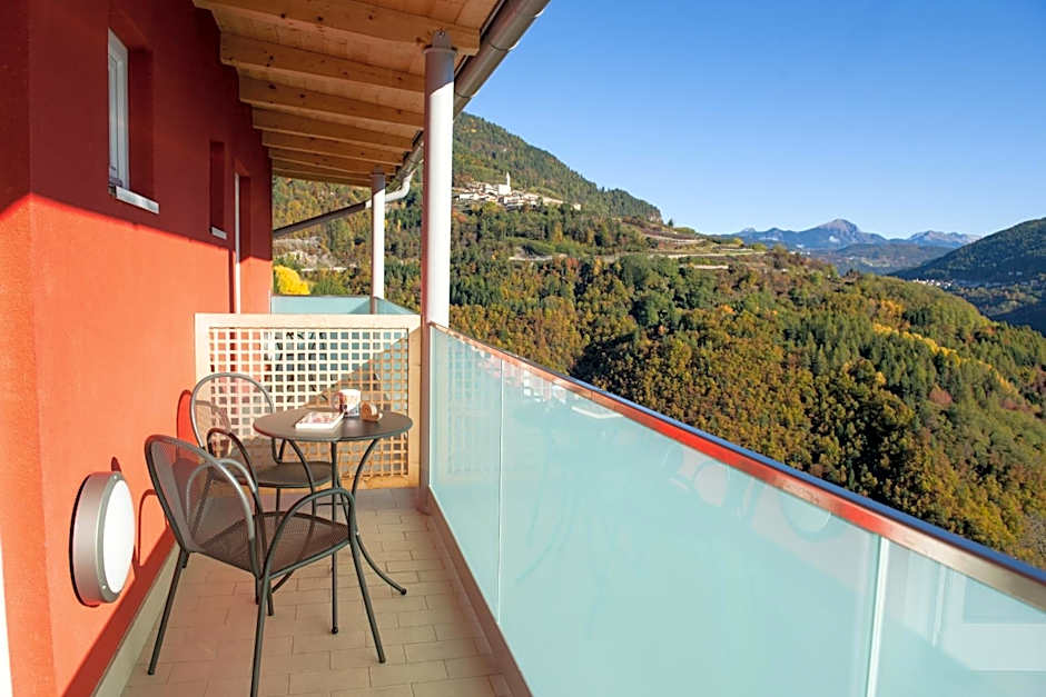 Hostel L'Ost - Ostello di Grumes