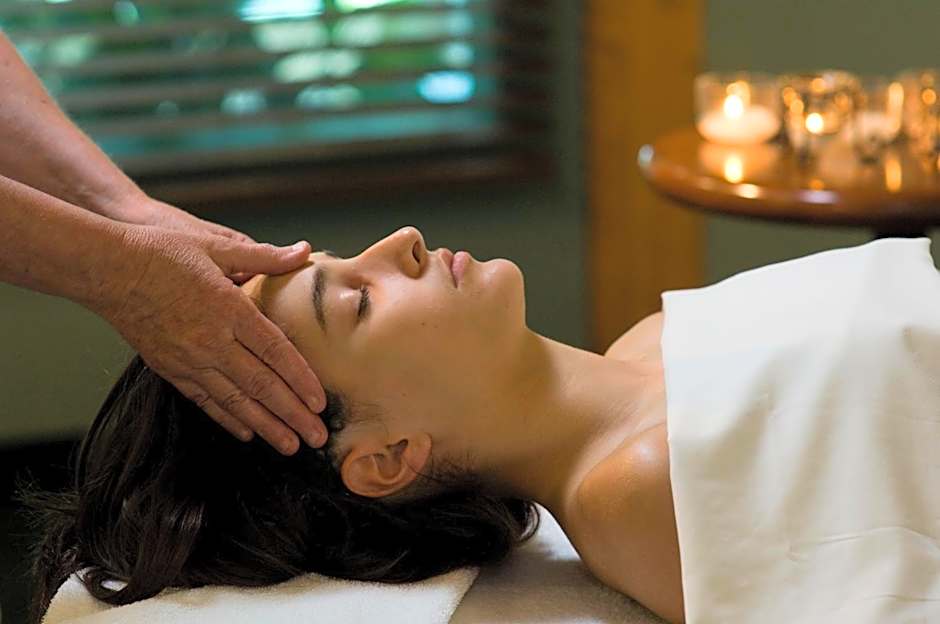 Auberge du Lac-à-l'Eau-Claire