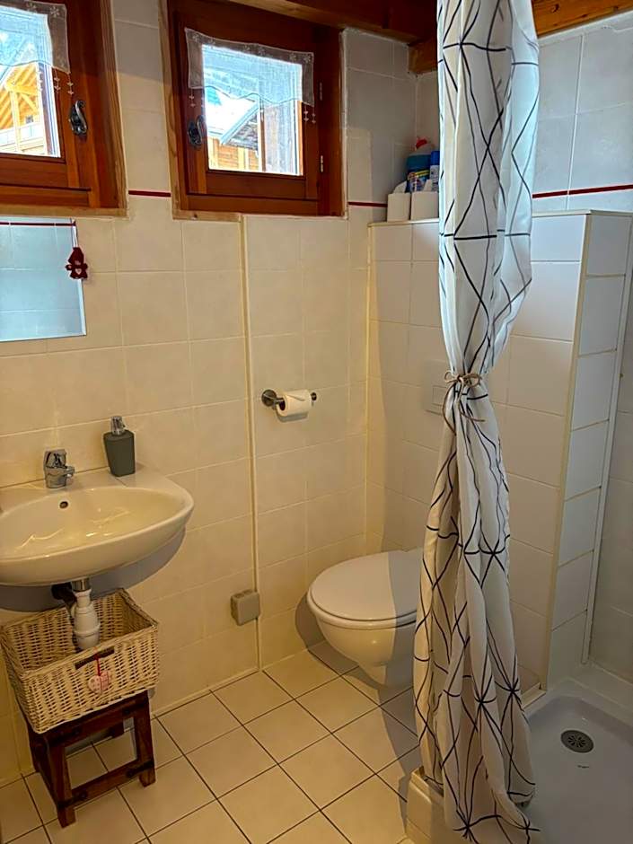 Central Hostel Chatel