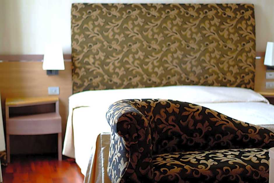 Poli Hotel