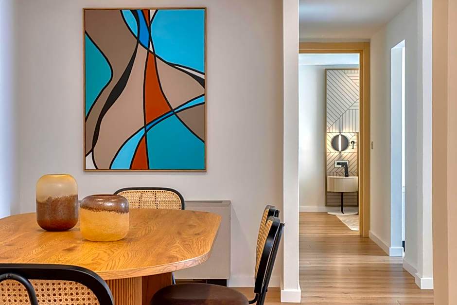 Le Meridien Lav Split