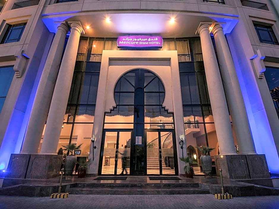 Mercure Grand Hotel Seef Hotel