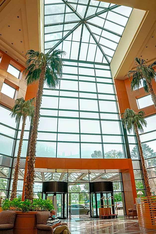 Sheraton Pilar Hotel & Convention Center