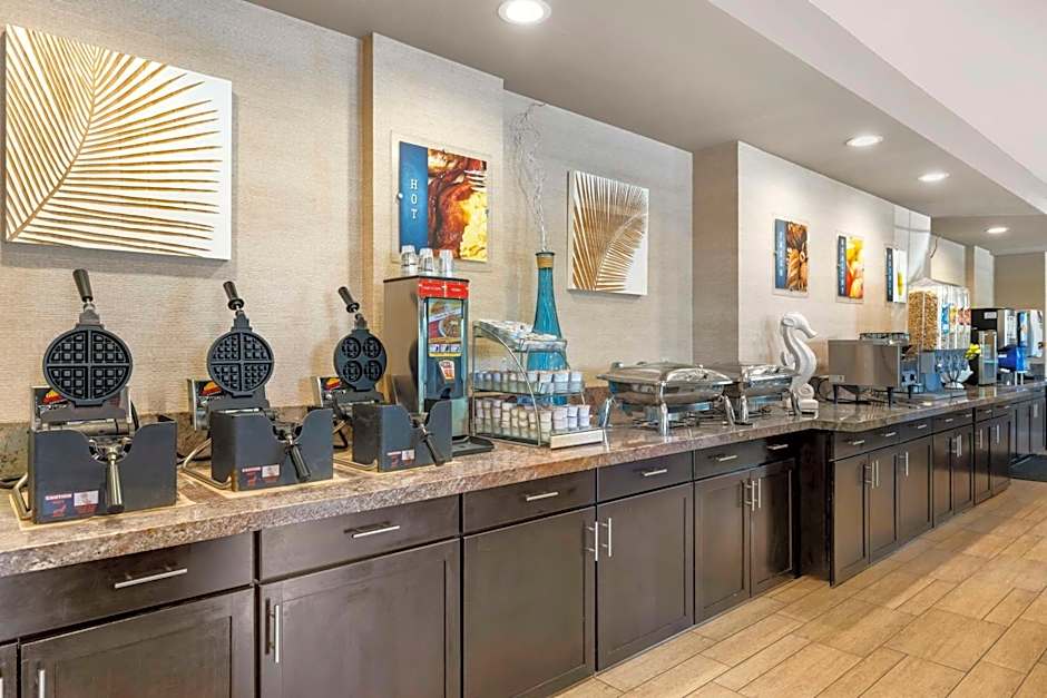 Best Western Plus Oceanside Palms Hotel