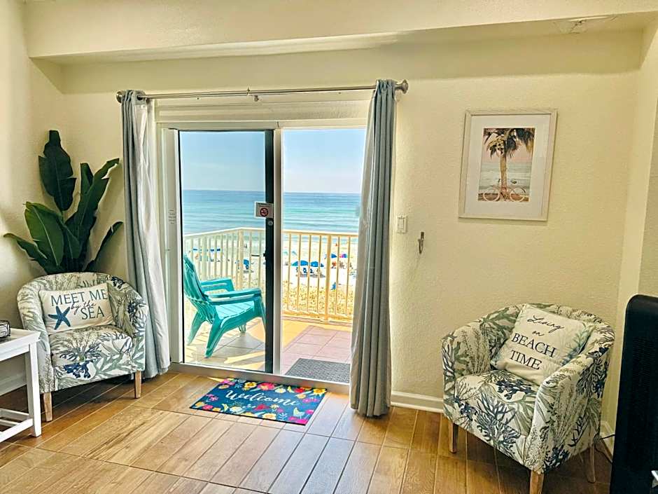 Pensacola, Oceanfront Paradise With Private Beach