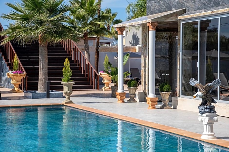 Paradice Hotel Luxury Suites