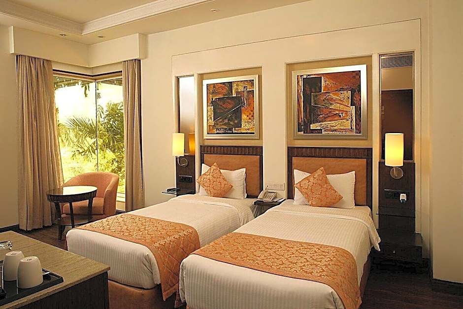 Inde Hotel Signature Tower