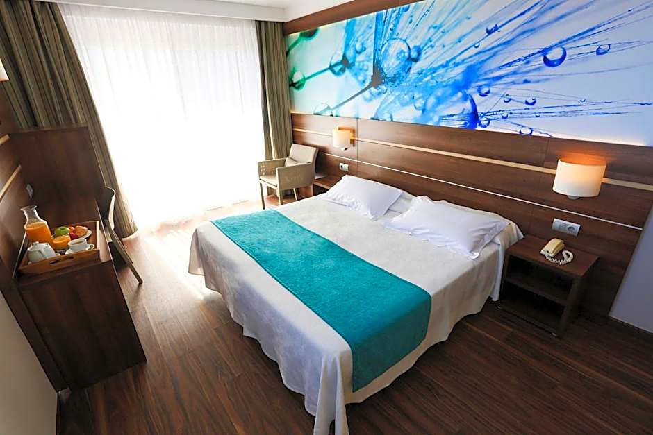 KAKTUS Hotel Volga