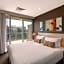 Oaks Glenelg Plaza Pier Suites