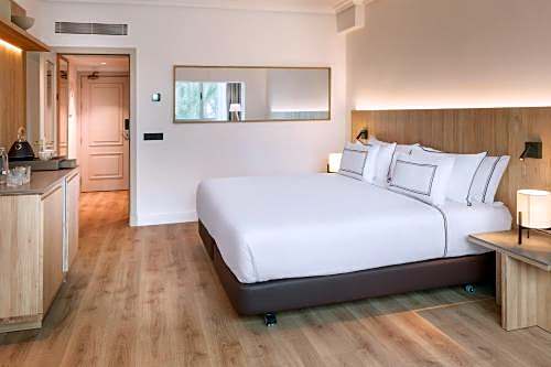 Melia Madrid Barajas