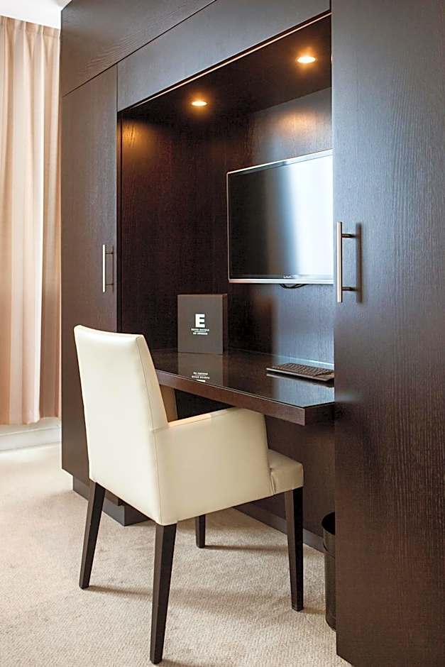 Elite Park Avenue Hotel