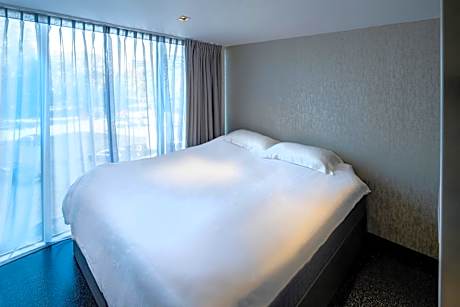 Standard Double Room with Shower And Window