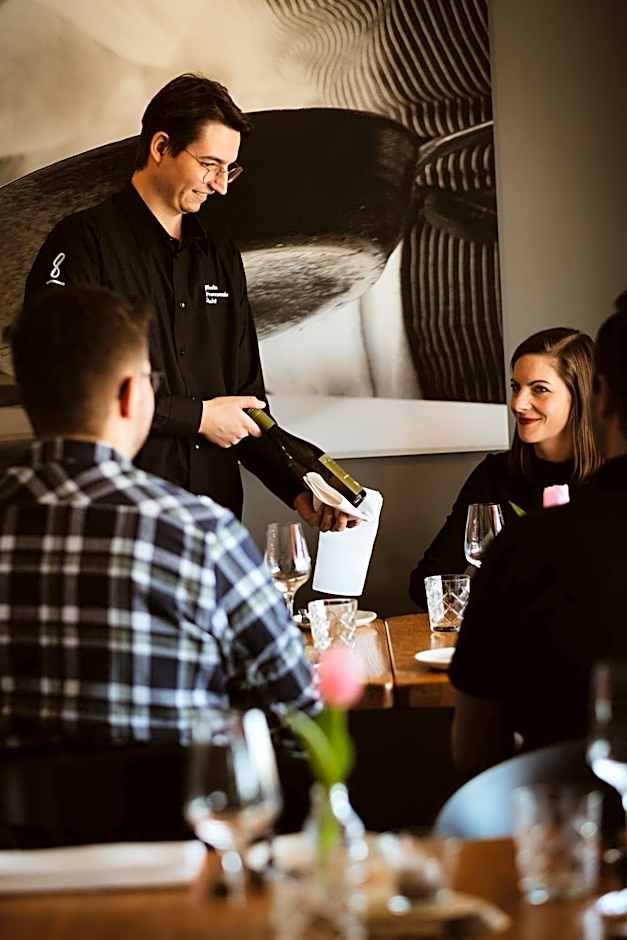 Hotel Rheinpromenade8