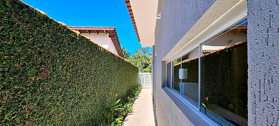 House with pool near Riviera beach