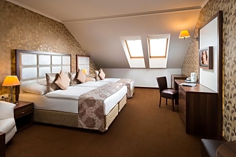 Superior Triple Room