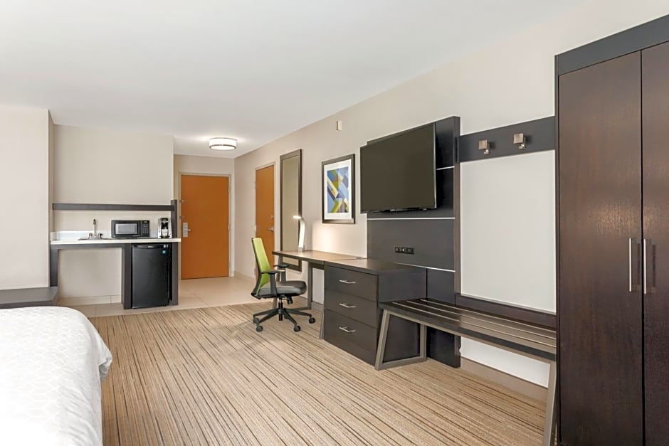 Holiday Inn Express Hotel & Suites Lawton-Fort Sill By IHG