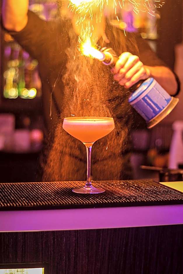 Hotel Aux Vieux Remparts, The Originals Relais (Relais du Silence)