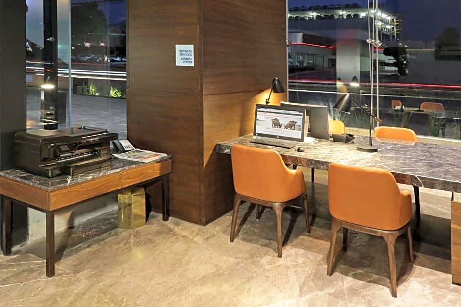 Holiday Inn Express & Suites Monterrey Valle By IHG