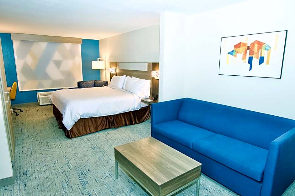 Holiday Inn Express Hotel & Suites St Charles By IHG