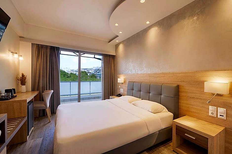 Xenophon Hotel