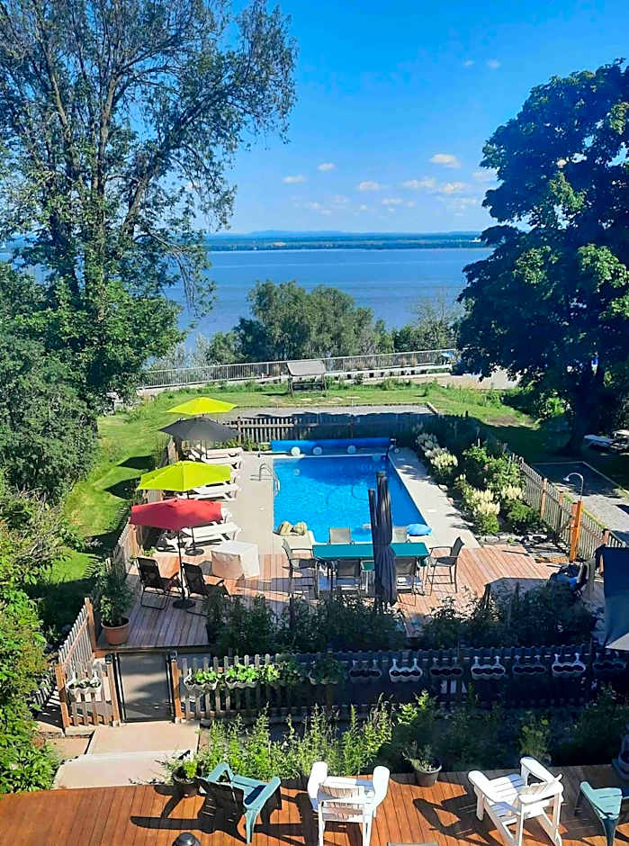 La maison de l'île d'Orléans - B&B - déjeuner gastronomique