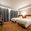 Hotel the Hill