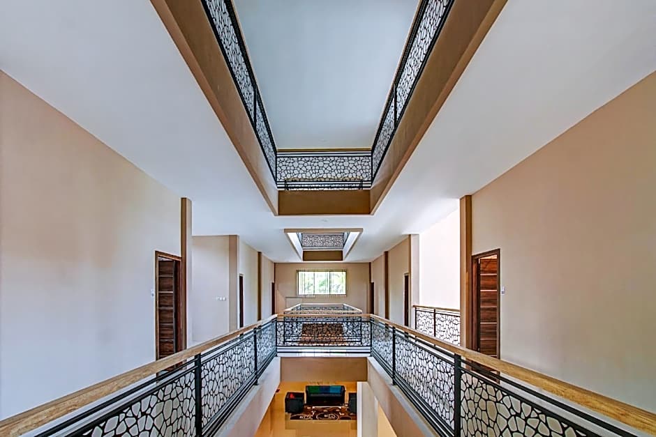 Capital O 90070 Giri Palma Hotel & Villas