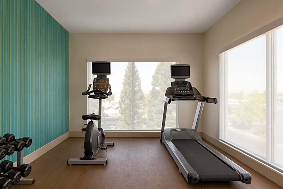 Holiday Inn Express- West Sacramento By IHG