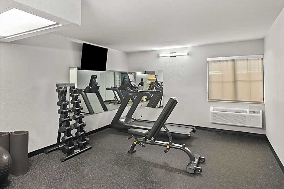 Spark by Hilton Wichita East