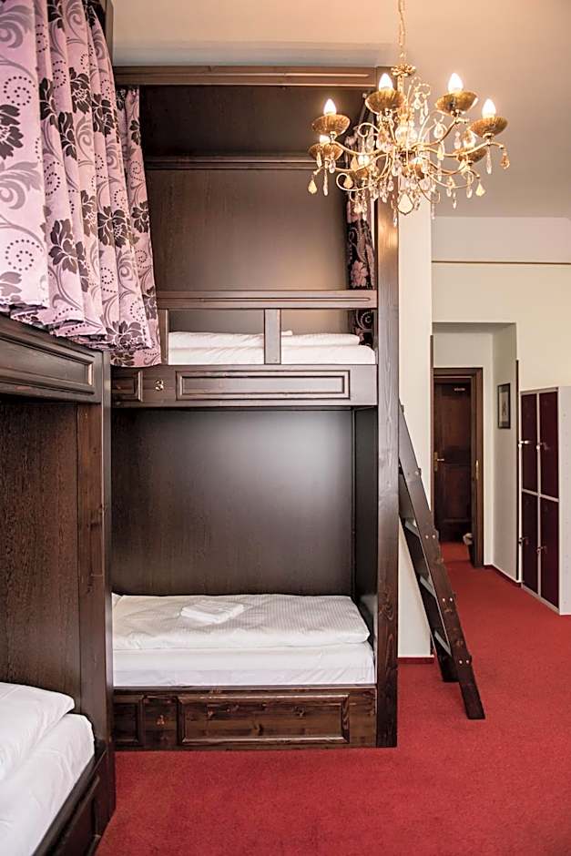 Vienna Boutique - Premium Hostel