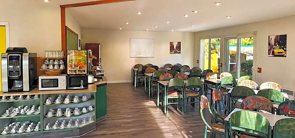 Hotel Charme En Maconnais Fasthotel Macon Nord