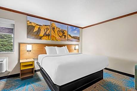 King Studio Suite - Non-Smoking