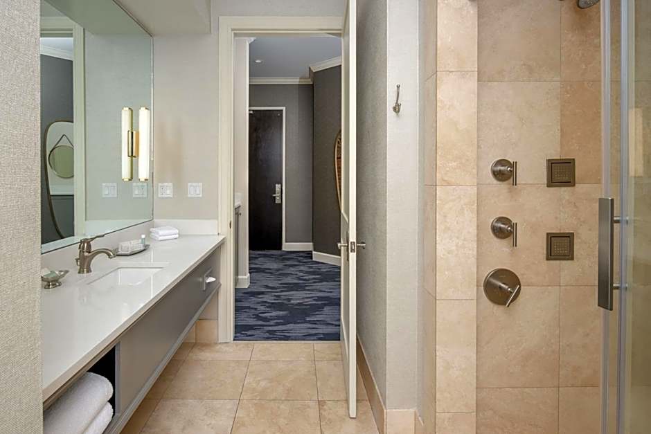 Courtyard by Marriott Tacoma Downtown