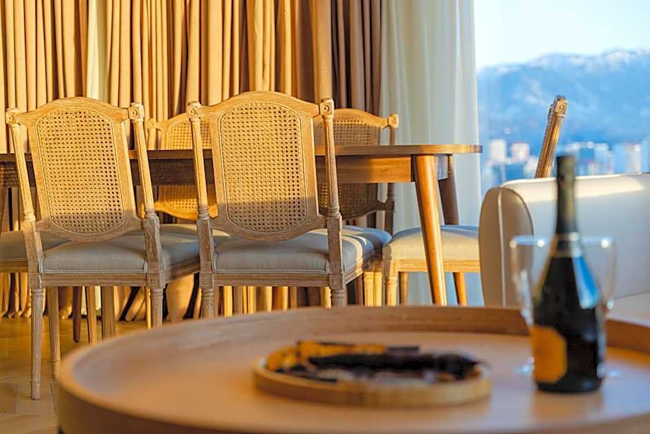 MiraMar Luxury Residences