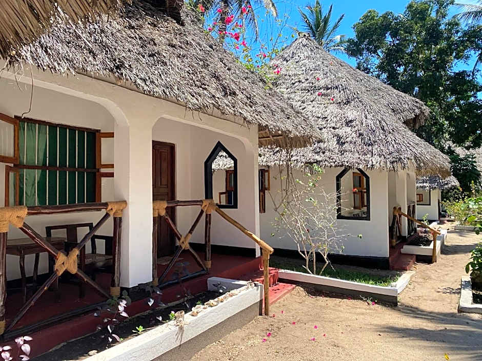 Menai Bay Beach Bungalows