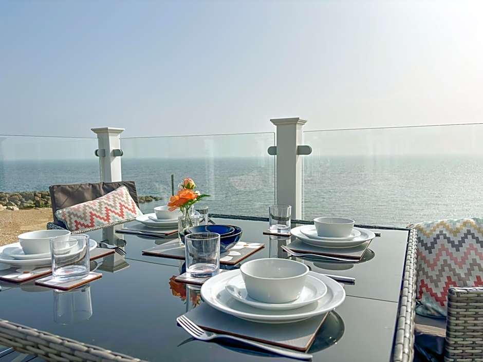 Pemberton Avon pitch 30 Creek Caravan Park dog friendly