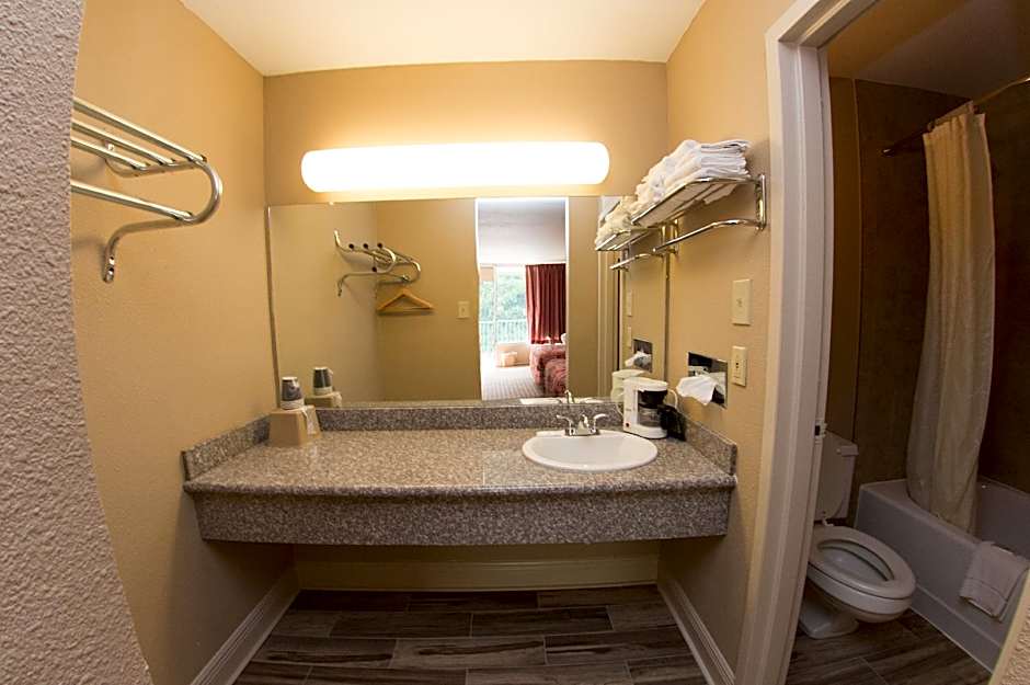 OYO Hotel Audubon Baton Rouge Port Allen I-10