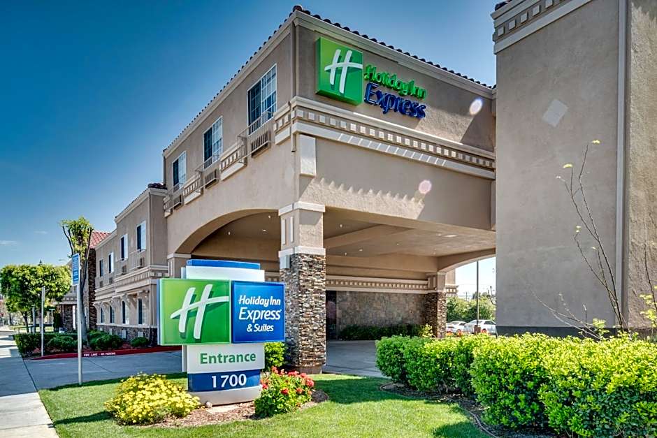 Holiday Inn Express Hotel & Suites Santa Clara By IHG