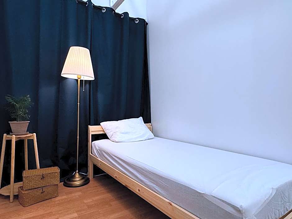 C'est La Vie Korean Style Minbak PARIS