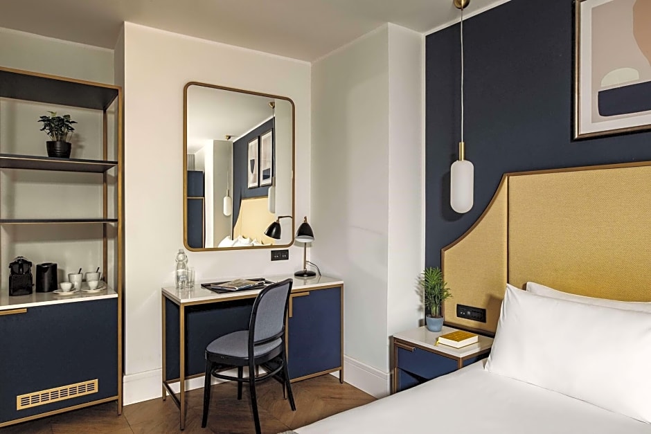 Foto 1 di 9 di Superior Room, 1 Bedroom (2 Twin Beds)