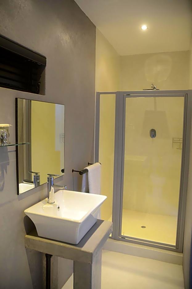 City Living Boutique Hotel