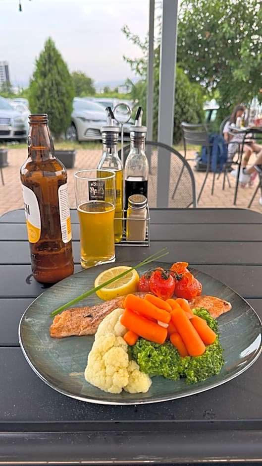 Apartments Sofia Airport free shuttle and parking