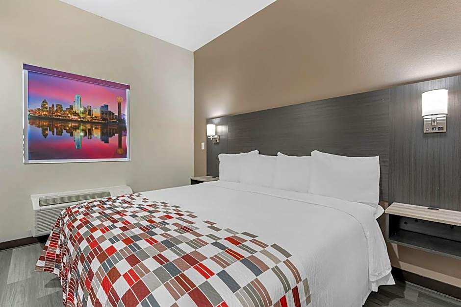 Red Roof Inn Hutchins