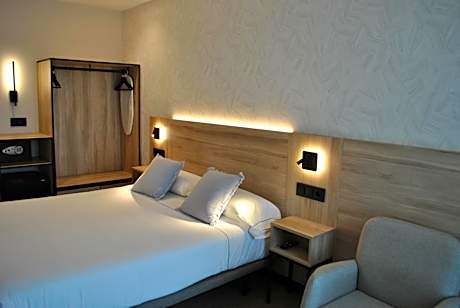 Standard Double or Twin Room with Balcony