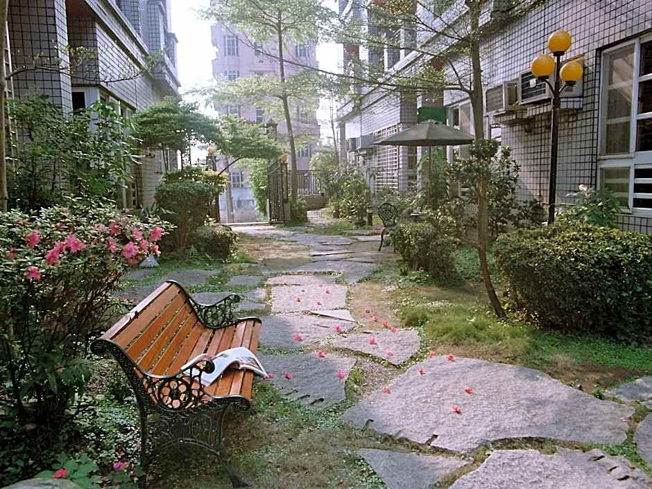 E E Home – Wujie, WV
